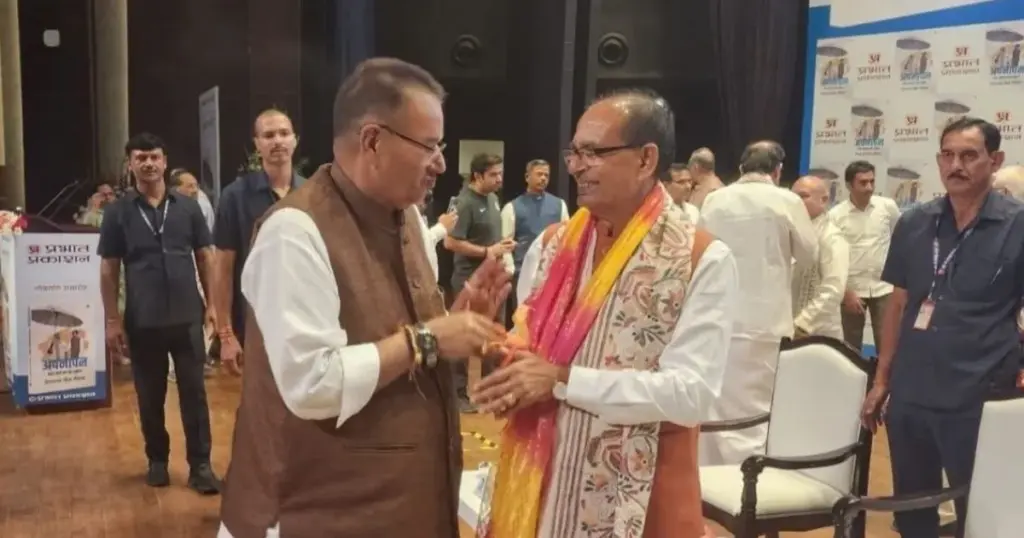 कृषि मंत्री गणेश जोशी, शिवराज सिंह चौहान